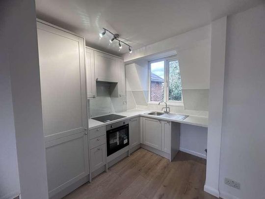 Haydons Road, London, SW19 - Photo 1