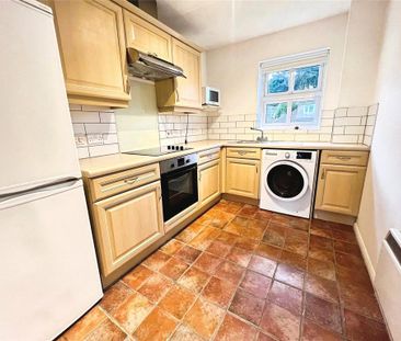 2 bedroom flat to rent - Photo 6