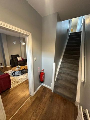 Room 4, 229 Donegall Rd, Belfast, BT12 5NB - Photo 2