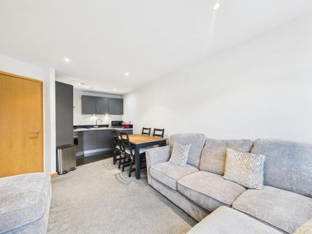 2 bedroom apartment to rent - Photo 4