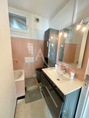 Location Appartement 2 pièces 43m² - Photo 5