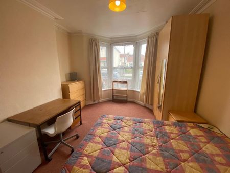 5 bedroom terraced house to rent - Photo 2