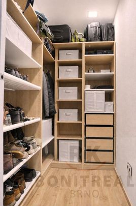 Pronájem bytu 3+1 92 m2 - Fotografie 1