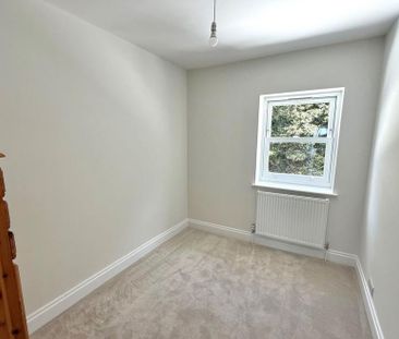 3 bedroom apartment to rent - Photo 6