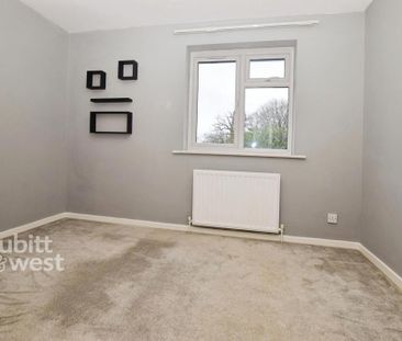 2 bedroom end of terrace house to rent - Photo 6