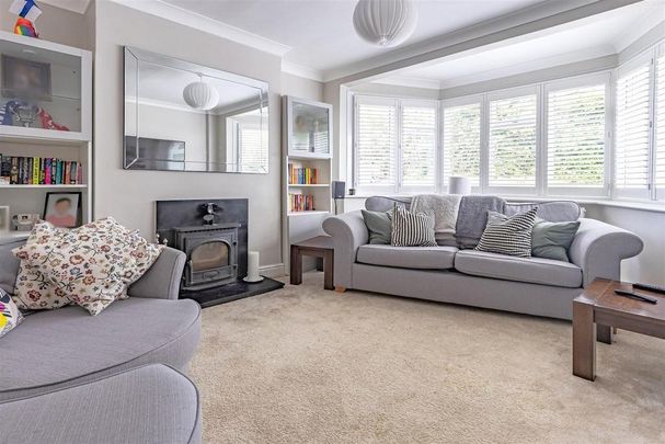 3 bedroom semi-detached house to rent - Photo 1