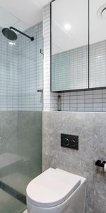 Chic & Spacious Apartment in Boutique Marrickville Complex! - Photo 4