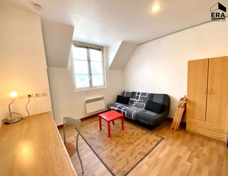 STUDIO MEUBLE A LOUER - BLOIS - HYPERCENTRE-VILLE, PROCHE TOUTES COMMODITES - Photo 3