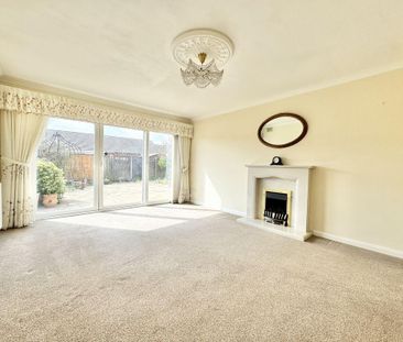 2 bedroom detached bungalow to rent - Photo 2