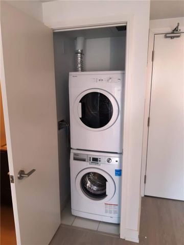 For Lease - 181 Dundas Street Unit# 2009, Toronto, Ontario - Photo 4