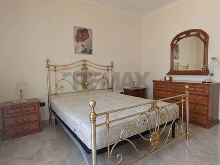 Quadrilocale via Iapigia 10, Centro, Manfredonia - Photo 4