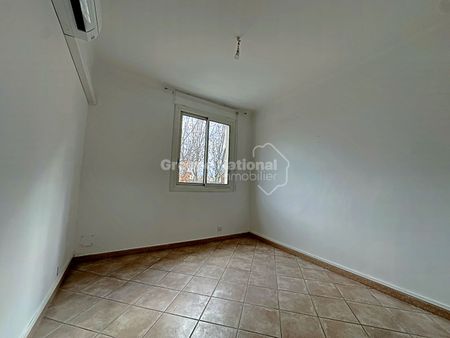 A louer Arles Trinquetaille T3 avec place parking, - Photo 5