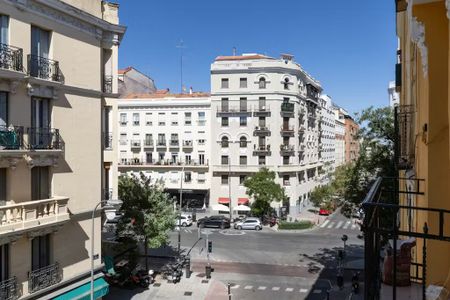 Calle de Bravo Murillo, Madrid, Community of Madrid 28003 - Photo 3