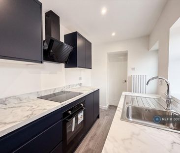 2 bedroom terraced house to rent - Photo 6