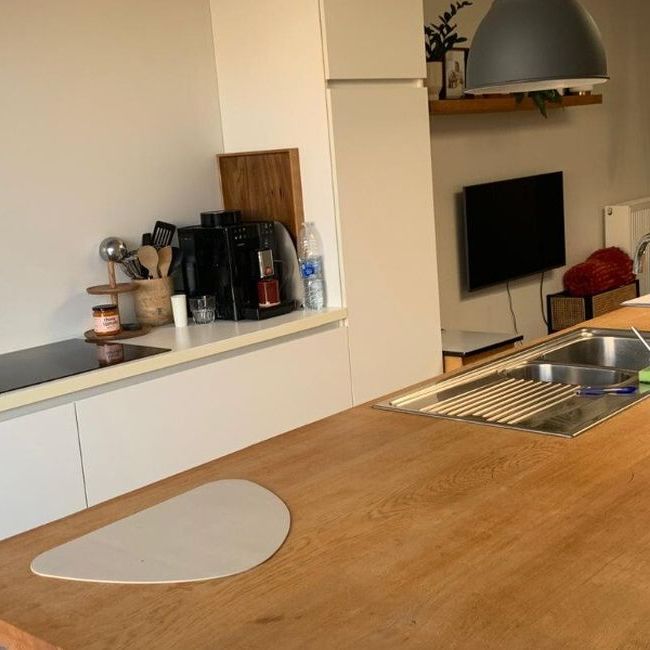 Woning te huur in Rumbeke voor € 850 met 2 slaapkamers - Foto 1