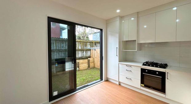 Modern Living in Prime Bucklands Beach Location - Photo 1