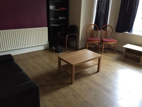 4 bedroom house to rent - Photo 1