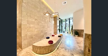 Spacious, light-filled two bedroom - Photo 3