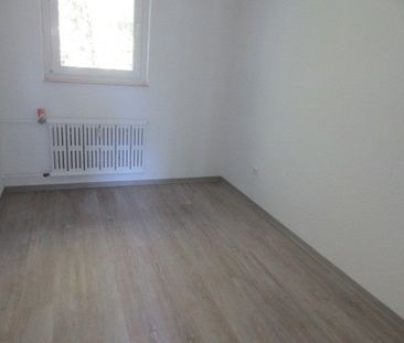 Stop! Günstig geschnittene 3-Zimmer-Wohnung - Foto 4