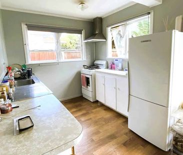 Perfect Rental Opportunity in Favona - Photo 2