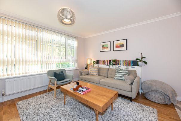 2 Bed Flat, Westpark, W5 - Photo 1