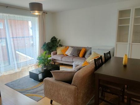 1 bedroom in a flat share to rent - Photo 3