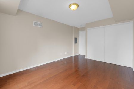 For Lease - 25 Kingsbridge Garden Circle Unit# 622, Mississauga, Ontario - Photo 4