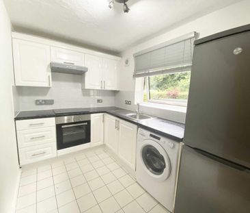 2 bedroom apartment to rent - Photo 3