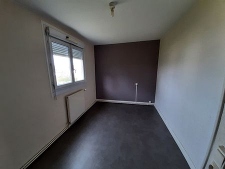 Location - Appartement T3 - 60 m² - Damprichard - Photo 3