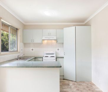 WYNNUM WEST HIGHSET! - Photo 5