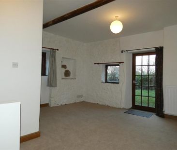 2 bedroom barn conversion to rent - Photo 6