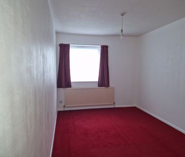 1 Bed Flat, Howard Road, SE25 - Photo 2