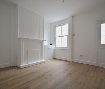 3 bedroom terraced house to rent - Photo 6
