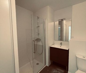 Location Appartement 2 pièces 41m² ANGERS 49000 - Photo 2