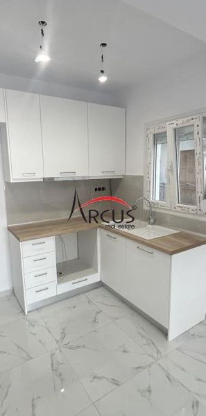 Studio/Γκαρσονιέρα για ενοικίαση - Χαριλάου, - Φωτογραφία 1