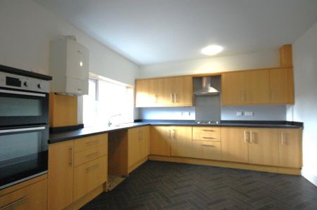 2 bedroom terraced house to rent - Photo 4