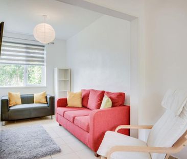 5 bedroom house to rent - Photo 1