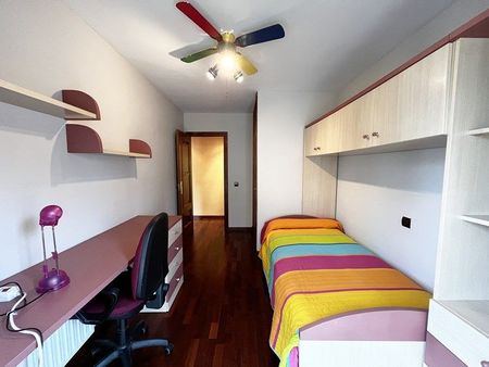 Piso de alquiler en Calle Periana, San Fermín - Photo 5