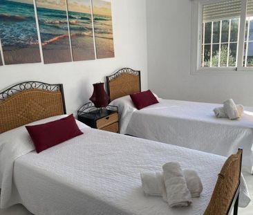 5 room luxury Villa for rent in Sotogrande, Andalusia - Photo 4