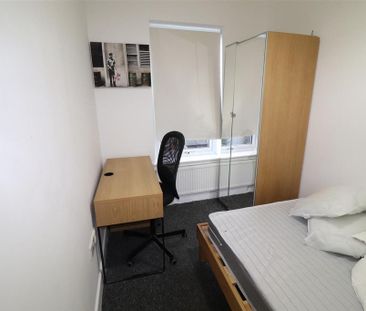 4 bedroom house share to rent - Photo 3