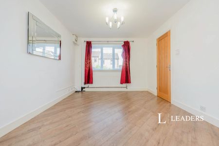 3 bedroom house to rent Burghley Court, Great Holm, Milton Keynes, MK8 - Photo 2