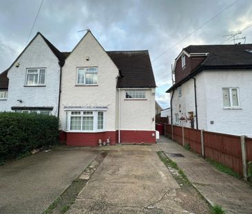 3 bedroom semi-detached house to rent - Photo 5