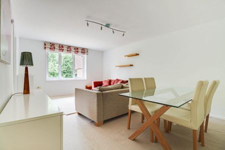 2 bedroom flat to rent - Photo 3