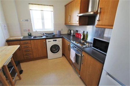 2 bedroom flat to rent - Photo 3