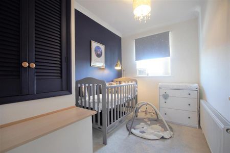 3 bedroom link detached house to rent - Photo 3