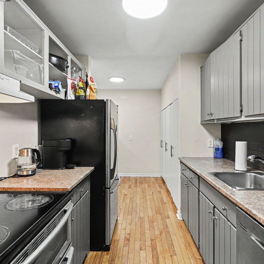 For Lease - 2093 Orient Park Drive Unit# 132, Blackburn Hamlet, Ontario - Photo 1