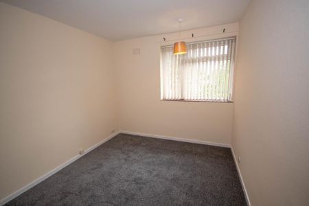 3 bedroom end of terrace house to rent - Photo 5