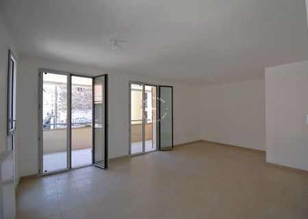 Appartement à louer, 3 pièces - Marseille 13002 - Photo 5