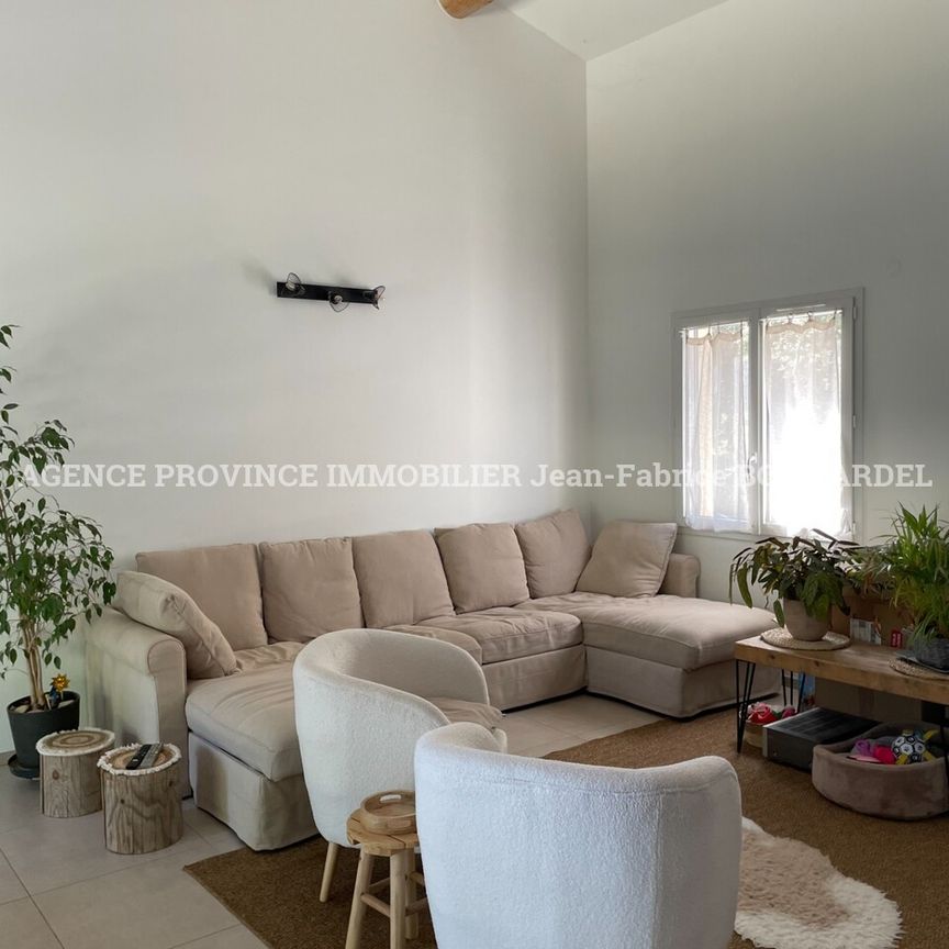 Location Maison 4 pièces 132m² GRIGNAN 26230 - Photo 1