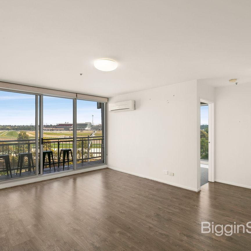 The Spring Carnival Has Never Looked So Good! - Photo 1